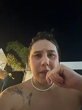 _ISABELLA_HOT_ - squirtt in pool🔥🔥