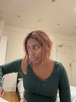 DonnaShy - Towel tease🫦