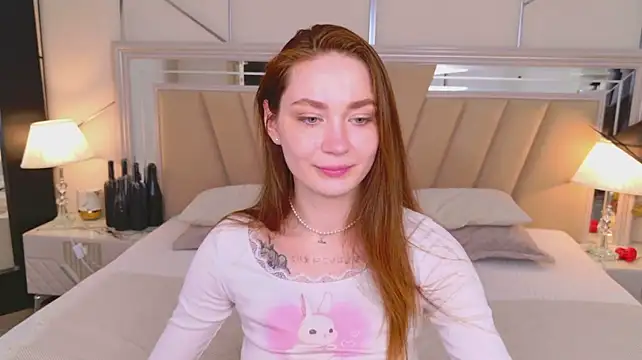 OliviaBrayan - Riding on a pillow and saying your name
