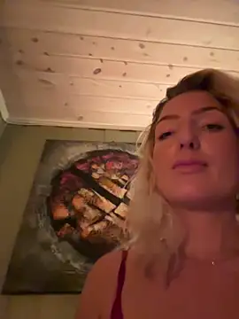 Cutenorax - Flash tits🍒