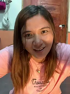 Ur_YuSra - Tip to tease me,til off panty and play😍