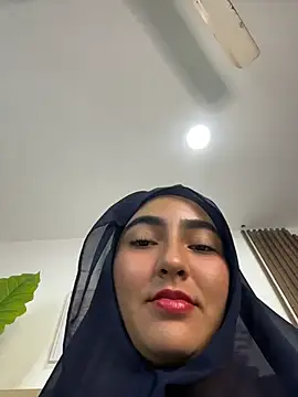Malika_Noor - doggy position + buttock spread😏