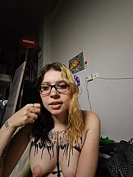 Whatevaandissues - Vibrator 2 minutes