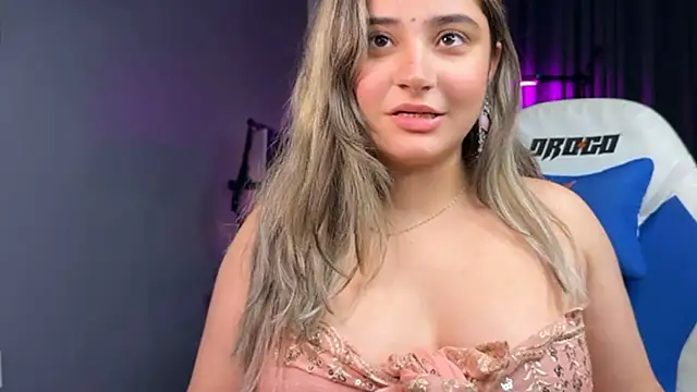 Demieliss - ''''shower some love'''''🦋 🎀