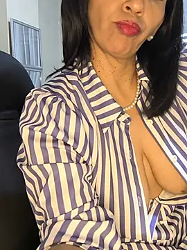 Mrsvictoriaaa - Public masturbation 😈🫦💦✨
