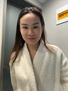 Yioyio-666 - jj抽插1分钟，最后完成任务可得小粉控制1分钟