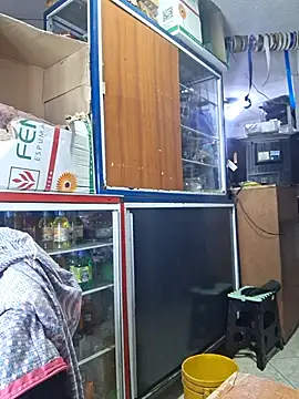 Isa_bella95 - Squirt in shop