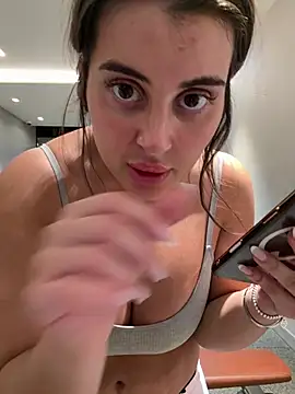 Nina_blazex - SNEAKY BLOWJOB