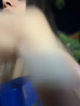 Hall_16 - Dildo in pussy