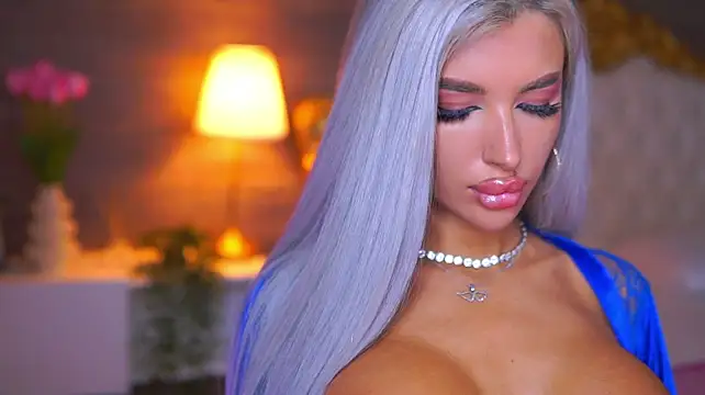 Juicy_Jessye - Reverse Cowgirl😈