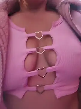 Alis_xxx - Show boobs in public 5 min