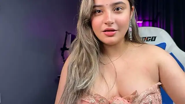Demieliss - ''''shower some love'''''🦋 🎀