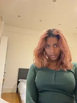 DonnaShy - Towel tease🫦