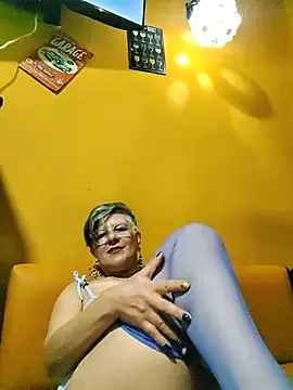 Illona71 - to play with one's tongue