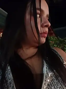 Julieth_hot-69 - Topless in the store 😈🍒