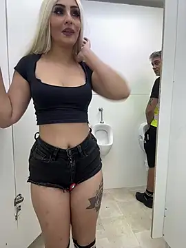 Sexycouples35 - Boob show