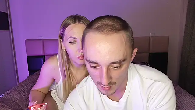 SizzleCouple - Undress completely and oil Sofia