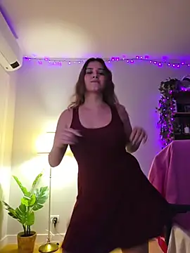 MiaRides19 - I will suck dildo 🙈🙈