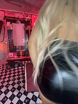Milu_Honey - TAPE IN THE MOUTH +CLAMPS ON THE TITS😈