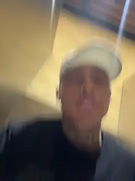 Dominiofit - Hard cock in public 5 min