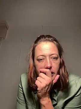 Nina1984 - I will suck cock and swallow everything.