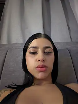AlannaEvons - Tits Out + Spank 🍒😈