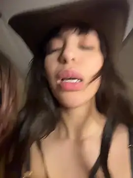 ORLA94 - FUCK PUSSY WITH BIG DIldooo