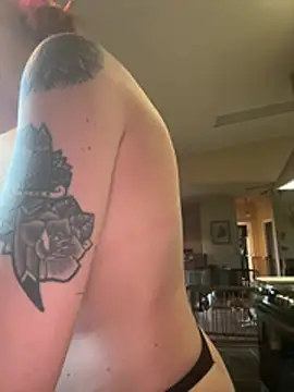 ThornsandHoney - Rub clit 3 minutes