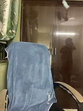 Tamil_Azhagie - 10mins apply oil in boobs