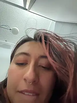 FoxyLauren - FINGERING IN BATHROOM