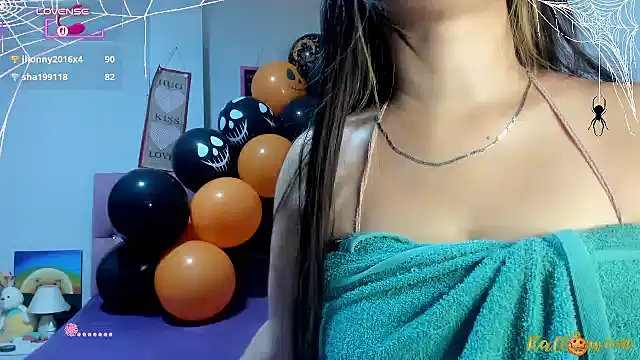 Sharonbarn - fingers in my pussy