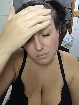 Wini_87 - Me desnudo entera un ratito