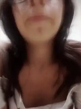 Claudiafresita - Mostrarte en 4 con pantalón