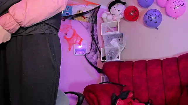 Daisy_y - whip tits + milk