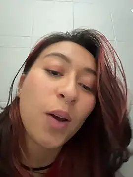 FoxyLauren - FINGERING IN BATHROOM