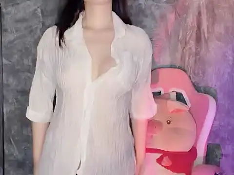 Uri_sexy - show breasts