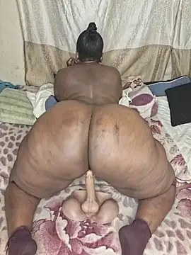 AdelaideT - Fuck anal & pussy