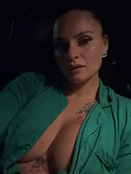 Destinylovex - Flash boobs