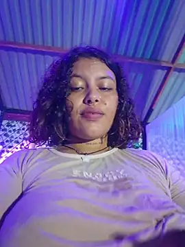 Yesica_Mcfly - Show me your tits 🍒 SPIT on tits 💦