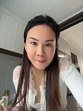 Yioyio-666 - jj抽插1分钟，最后完成任务可得小粉控制1分钟