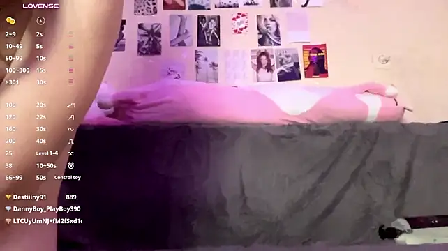 LiziArms - doggy pose