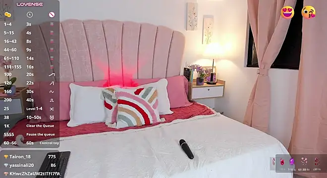 MiiaGreys - Show Hot AssHole Close