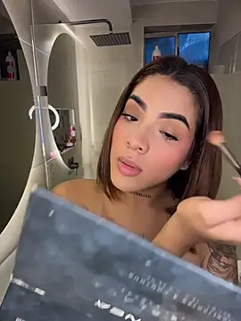 Maryybellax - Sloopy blowjob on shower CTRL5min