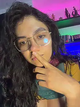 EliaOcasio - Squirt over camera- Rain in your face 💦