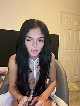 FlirtyFoxyxx