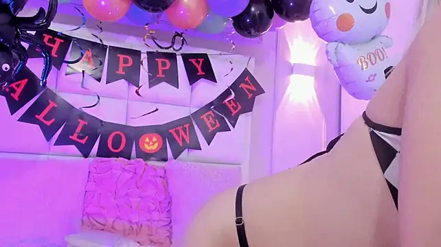 Pinky_Doll_777 - show bobbs and lush for 2 minutes