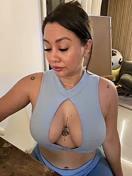 ValeryGrey - Show ass family nearby🥵🤫🎁LT