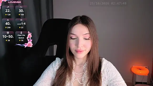 Ginsyha - bare back