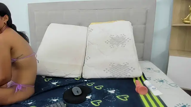 Candy_carla - masturbation and squirt