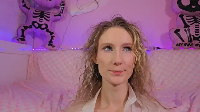 Aria_Pie - Boobs out and tease my nipples